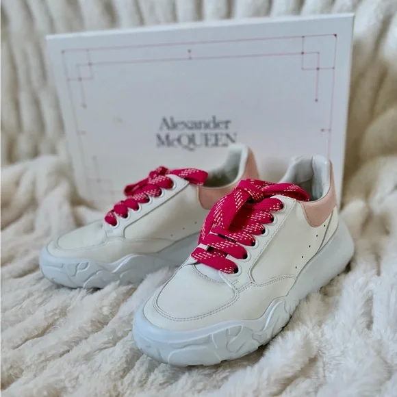 Alexander McQueen Women’s Oversized Sneaker - Low Top - Picture 5 of 6